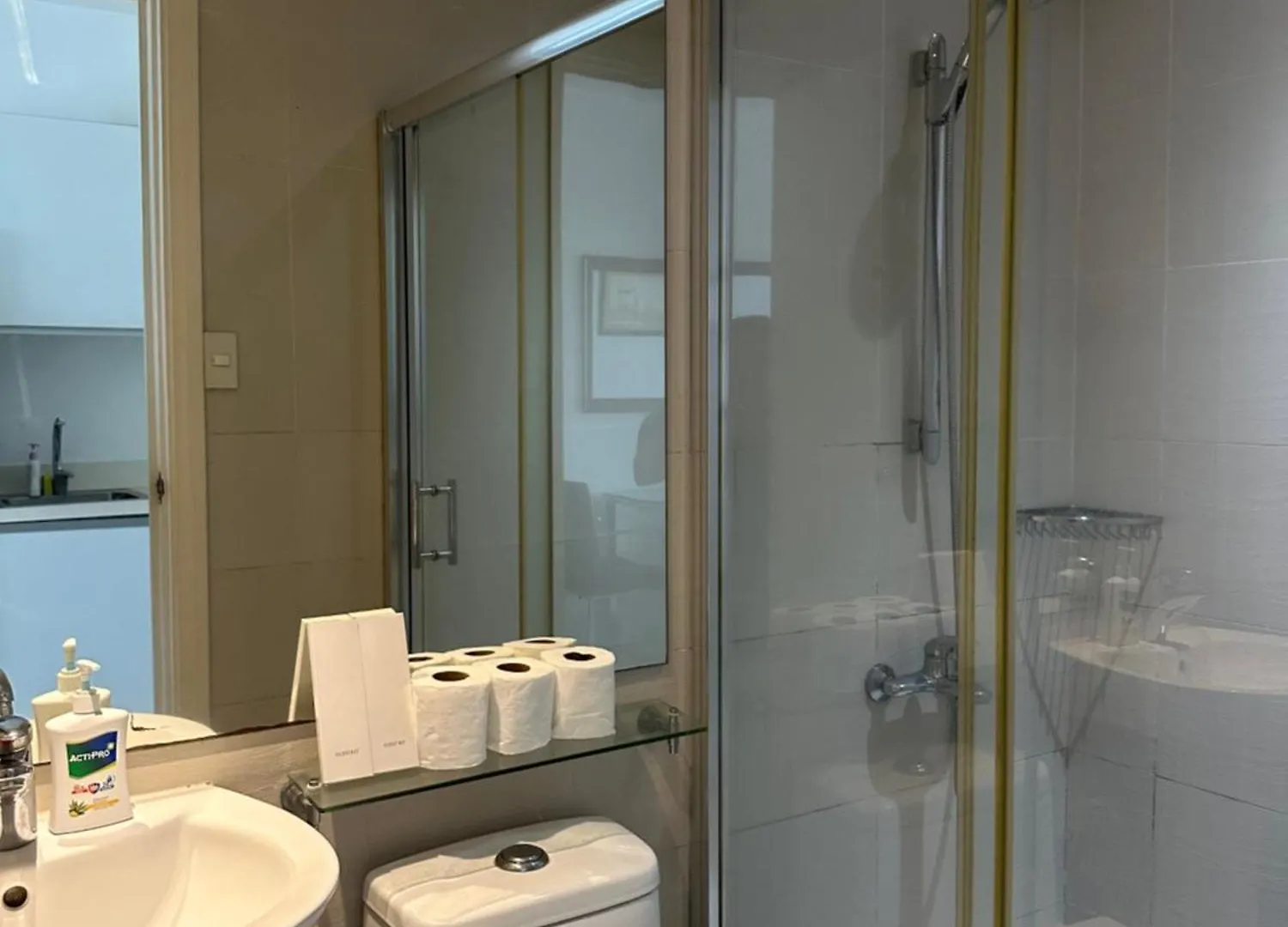 Bright Studio In Gramercy Residences Condo Manila 0*,