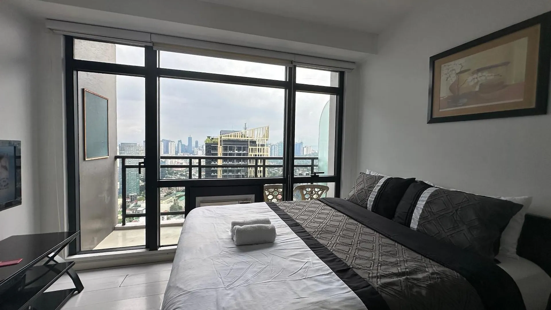Bright Studio In Gramercy Residences Condo Manila Philippines